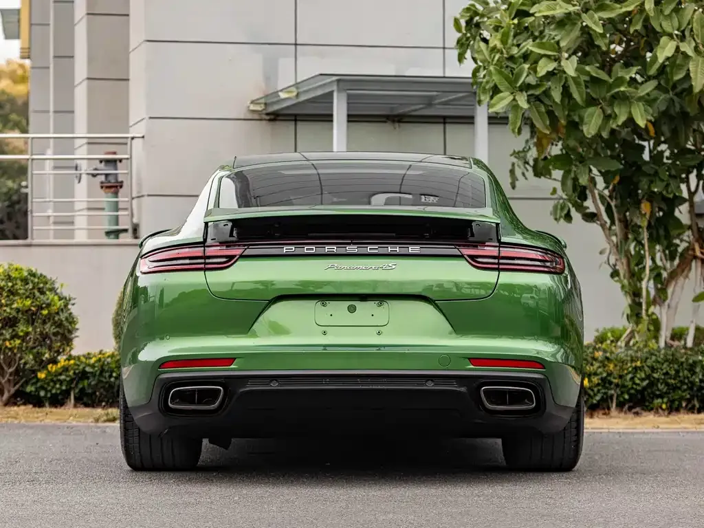 Porsche Panamera — фото 10