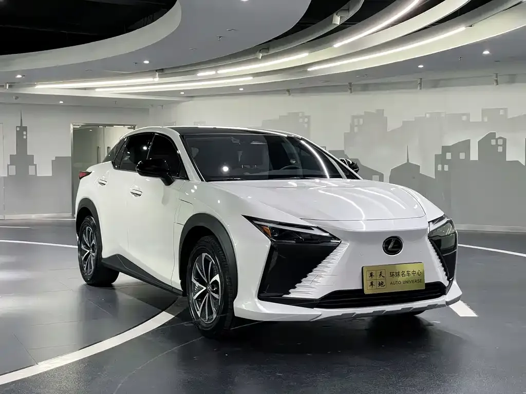 Lexus RZ — фото 4