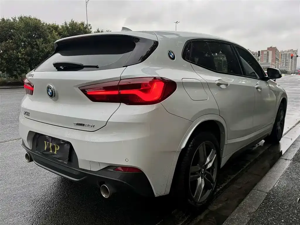 BMW X2 — фото 6