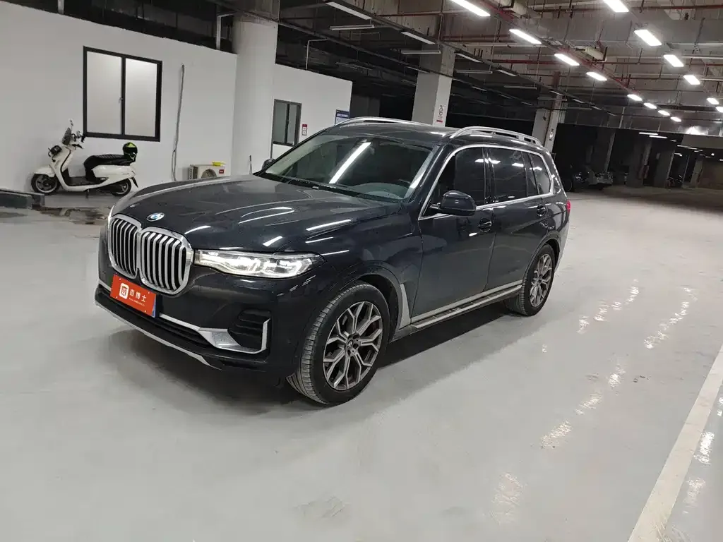 BMW X7 — фото 1
