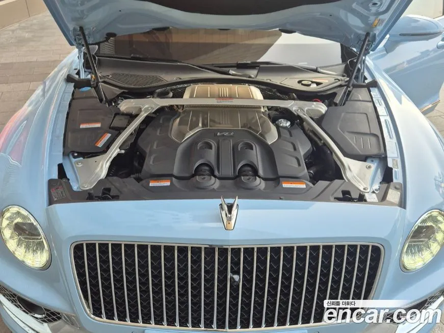 Bentley Flying Spur — фото 8