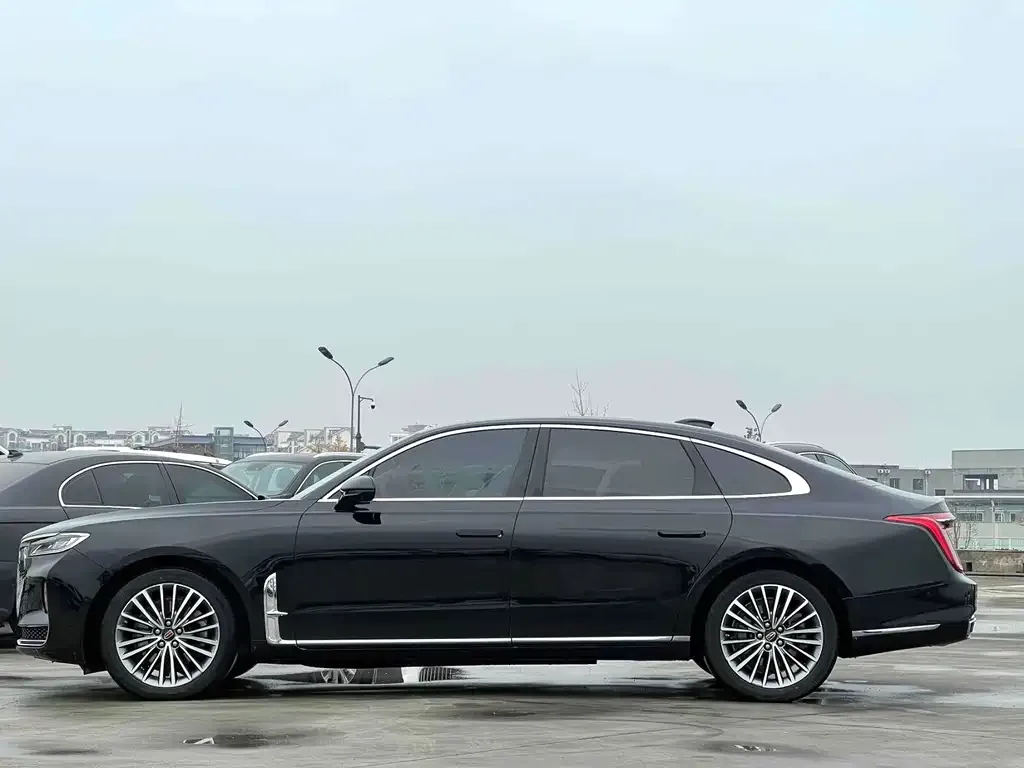 Hongqi H9 — фото 4