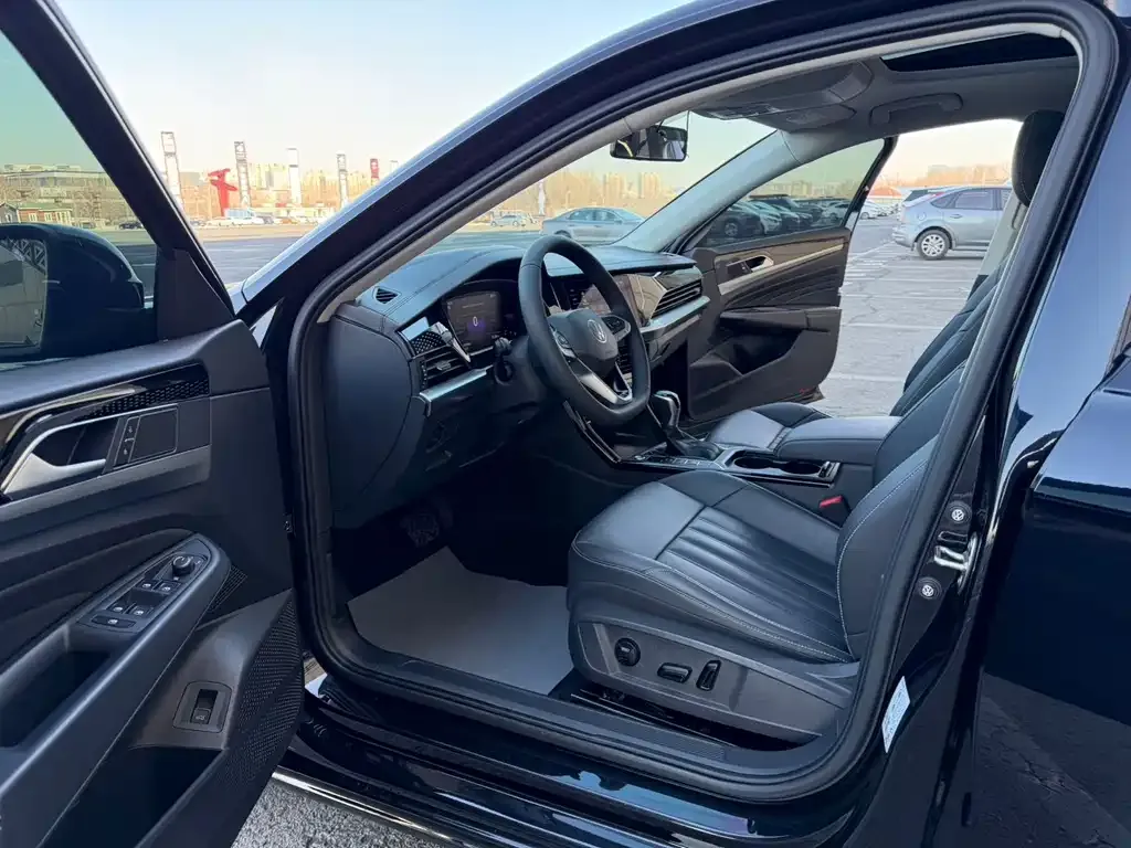 Volkswagen Passat — фото 4