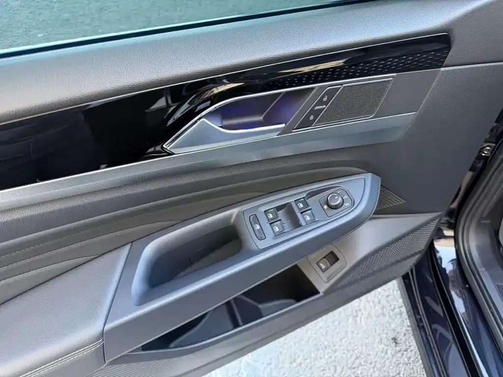 Volkswagen Passat — фото 6