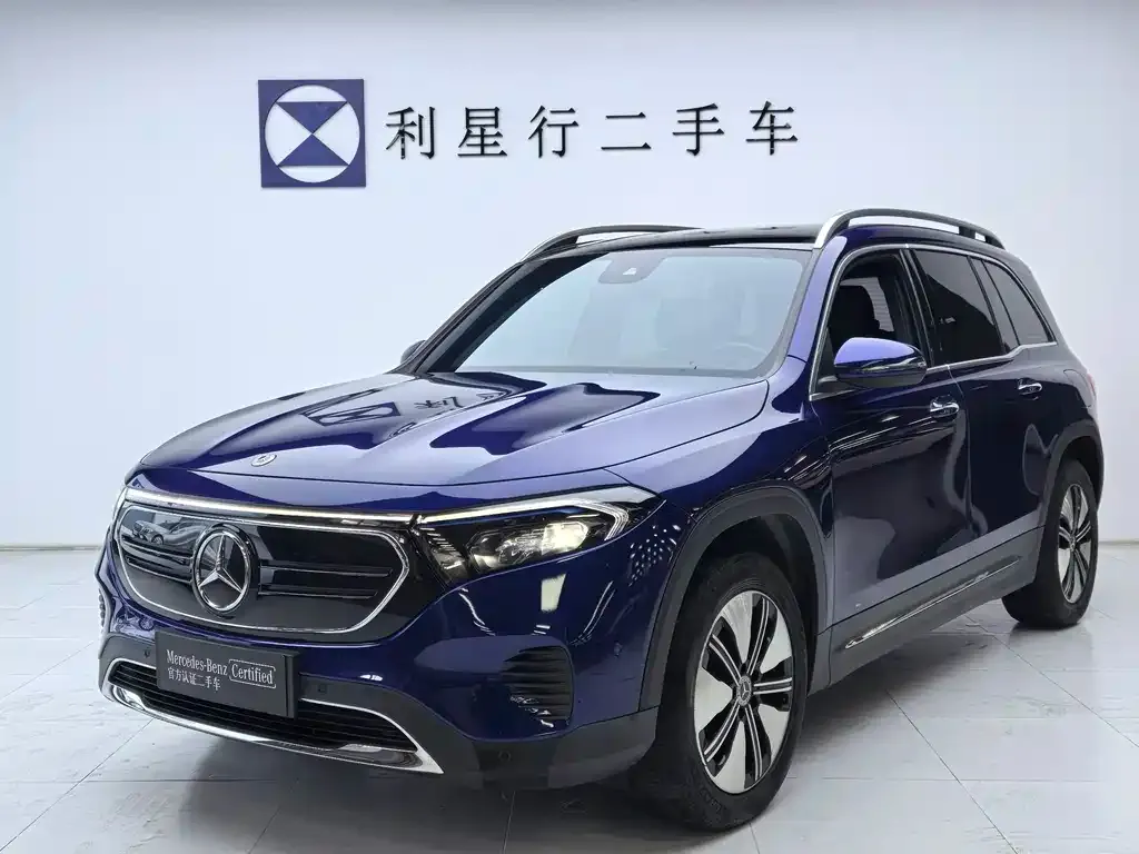 Mercedes-Benz EQB — фото 1