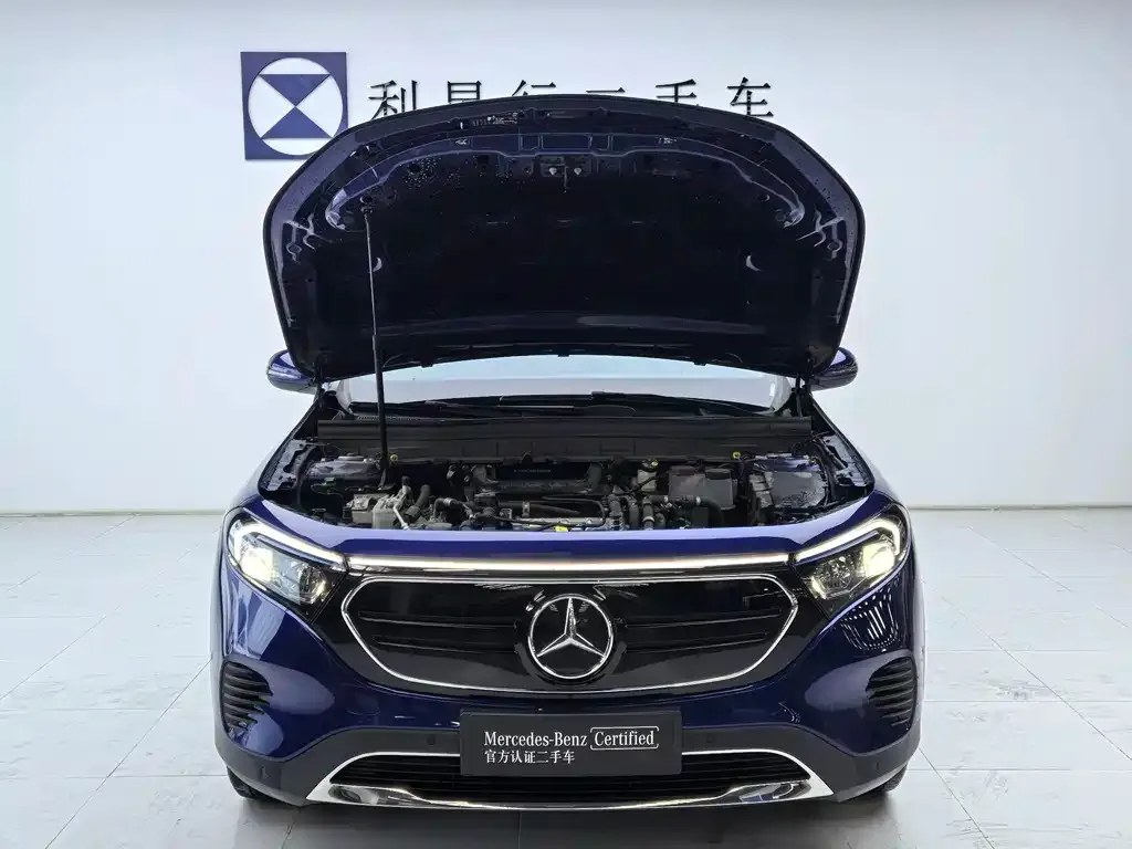 Mercedes-Benz EQB — фото 8