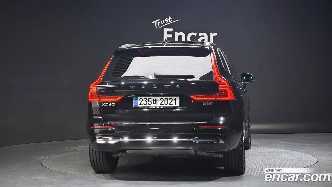 Volvo XC60 — фото 3
