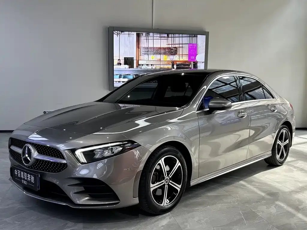 Mercedes-Benz A-Class — фото 1