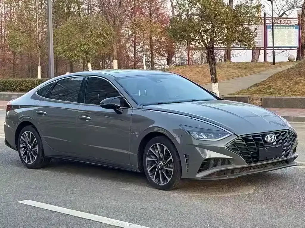 Hyundai Sonata — фото 7