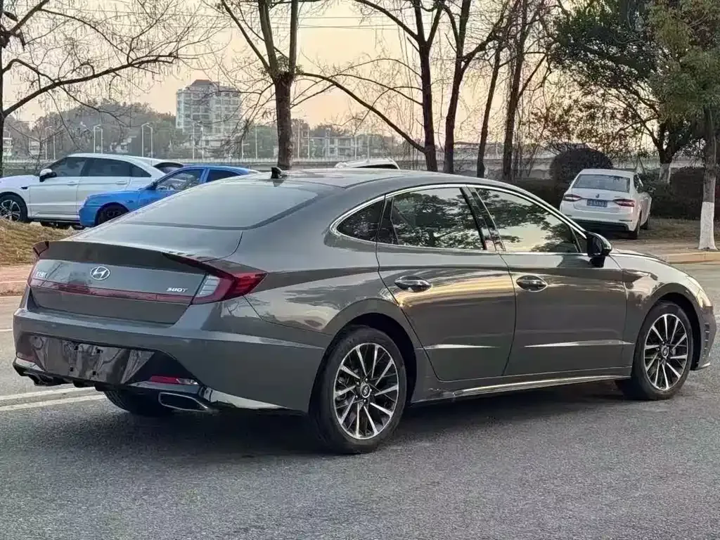 Hyundai Sonata — фото 5