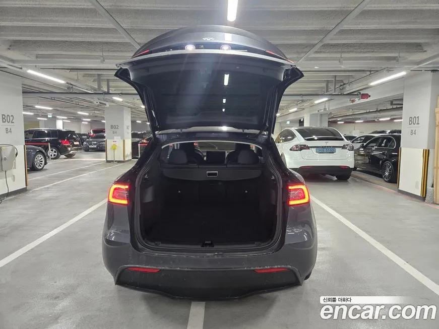 Tesla Model Y — фото 4