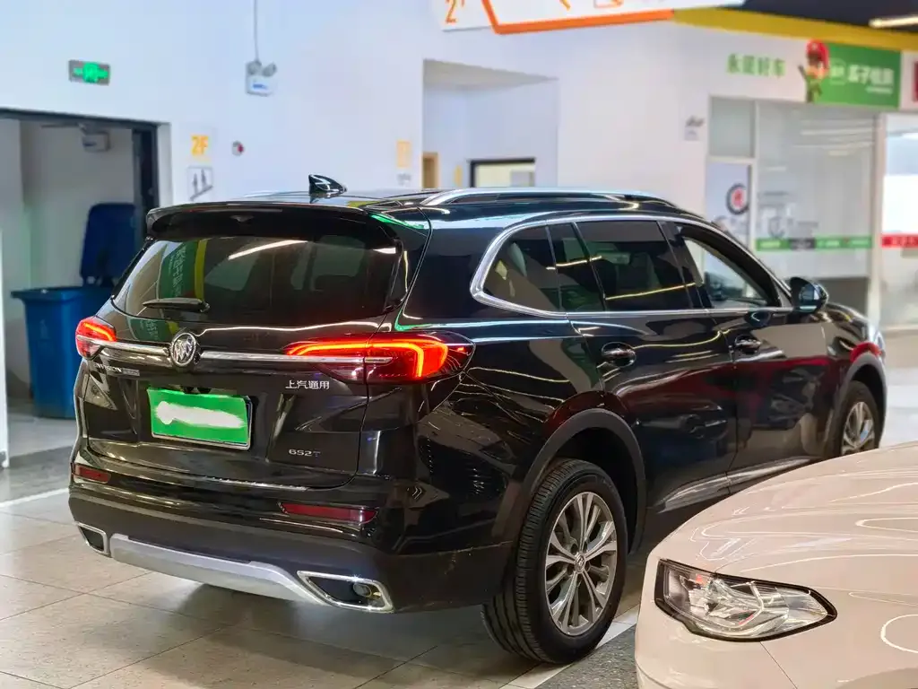 Buick Envision Plus — фото 6