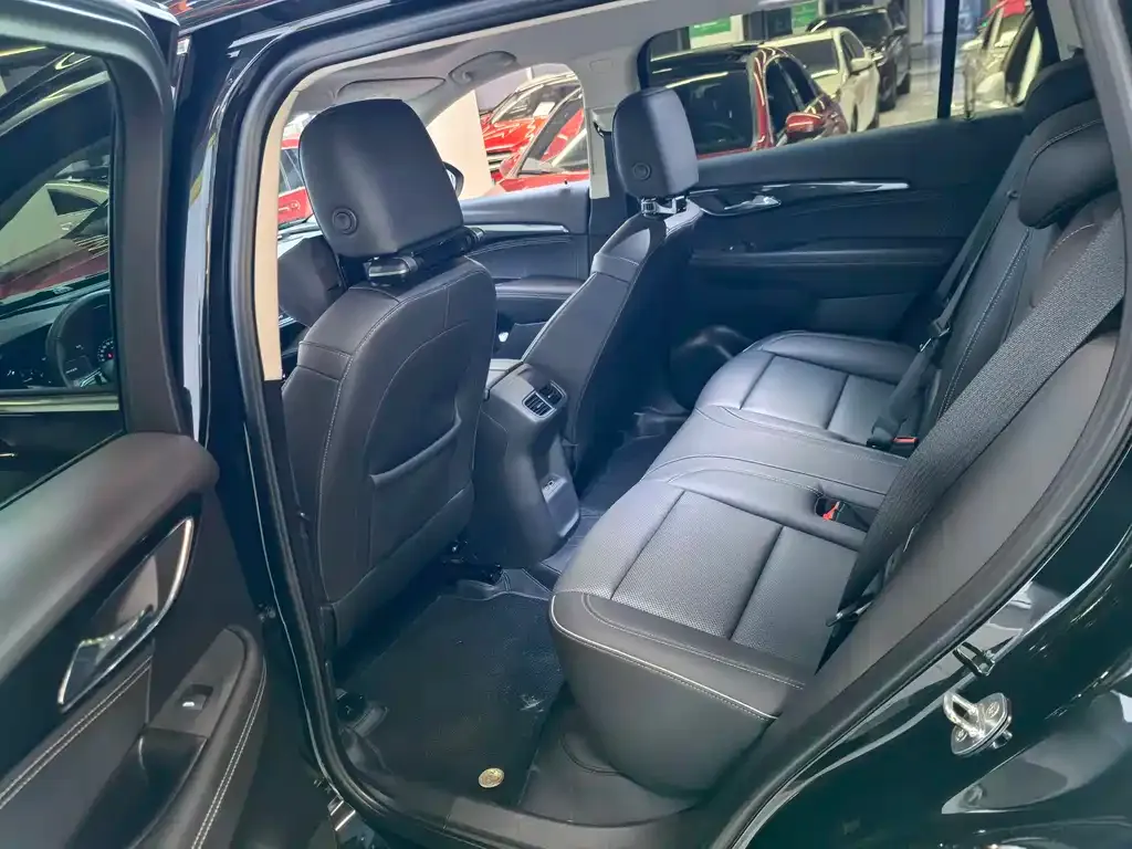 Buick Envision Plus — фото 7