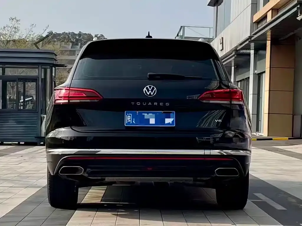Volkswagen Touareg — фото 2