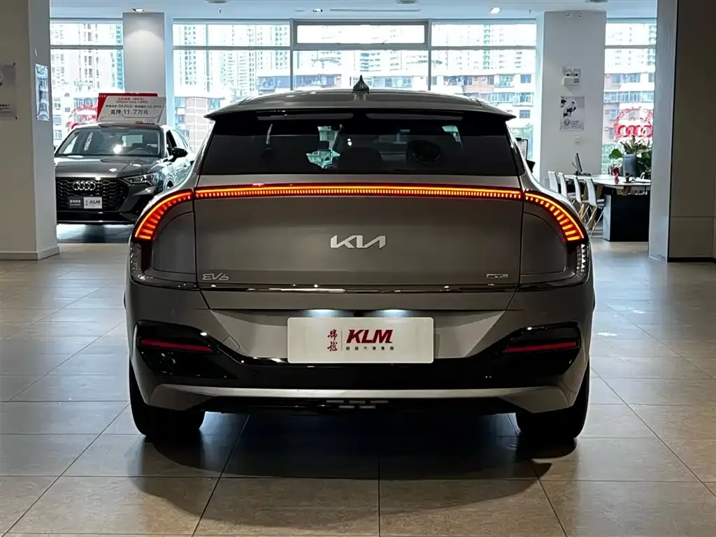 Kia EV6 — фото 7