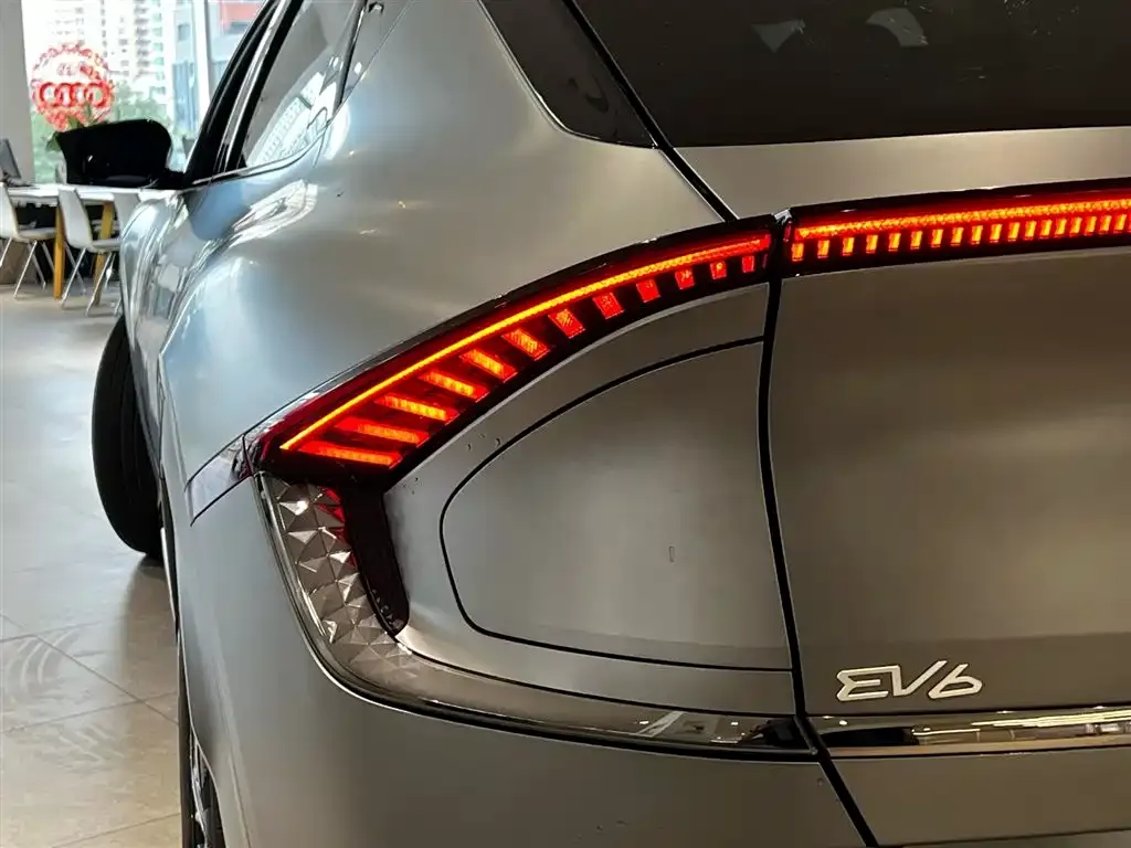 Kia EV6 — фото 3