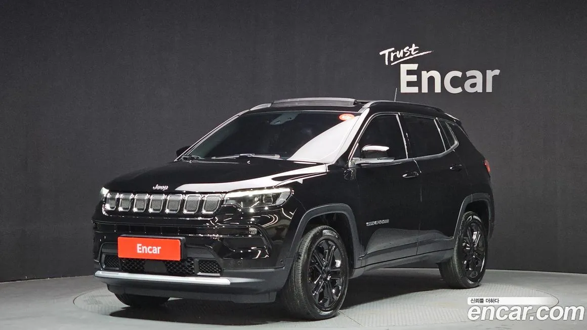 Jeep Compass — фото 1