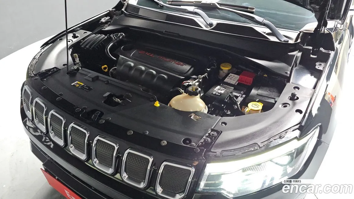 Jeep Compass — фото 3