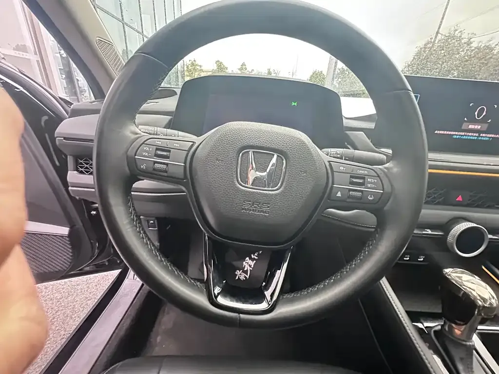Honda Accord — фото 6