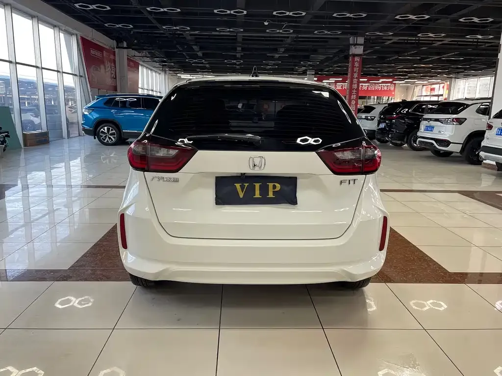 Honda Fit — фото 6