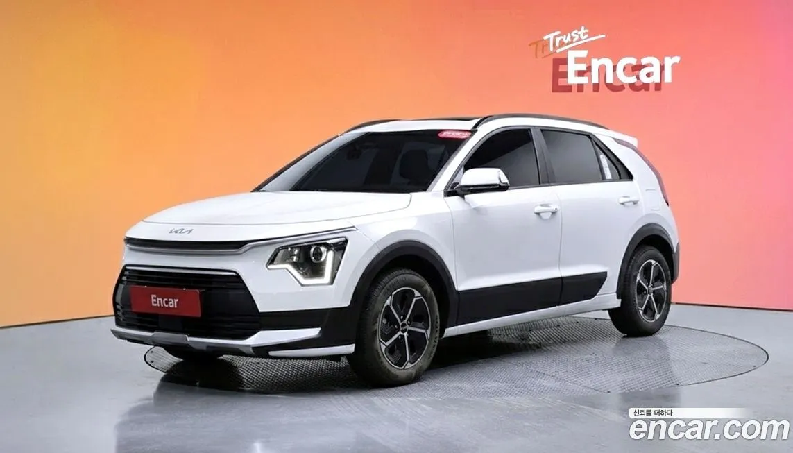 Kia Niro — фото 1
