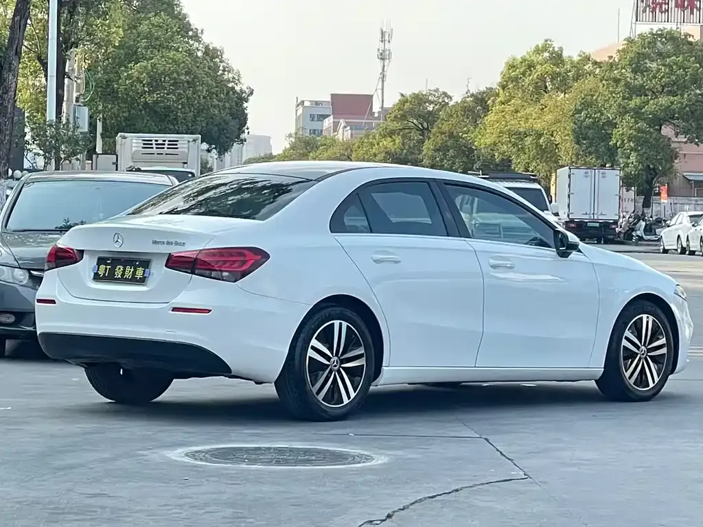 Mercedes-Benz A-Class — фото 7