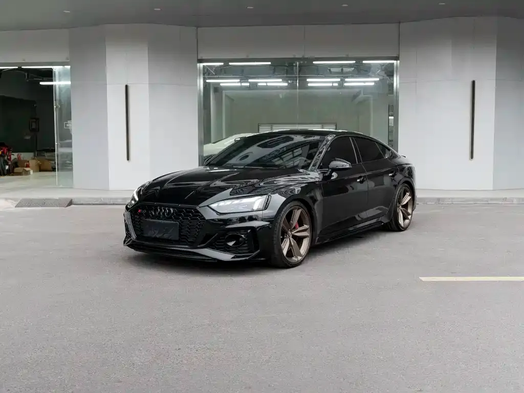 Audi RS 5 — фото 1