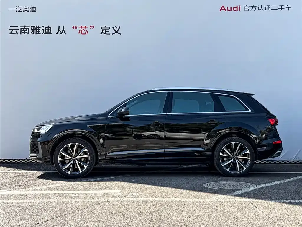 Audi Q7 — фото 8