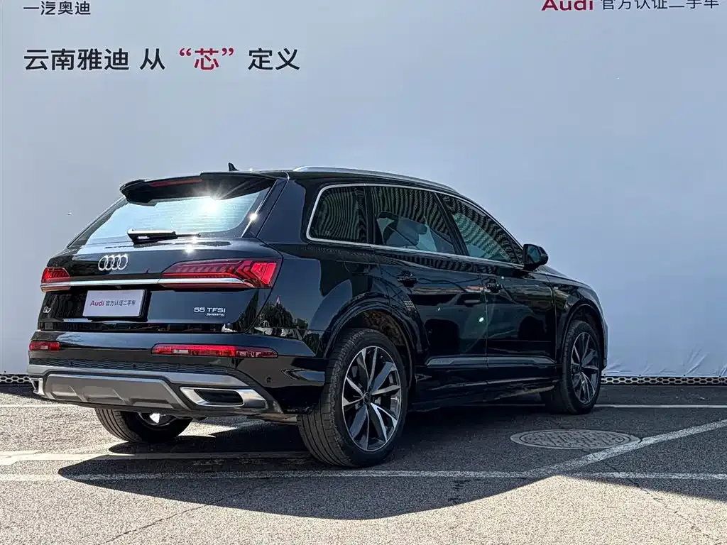 Audi Q7 — фото 3