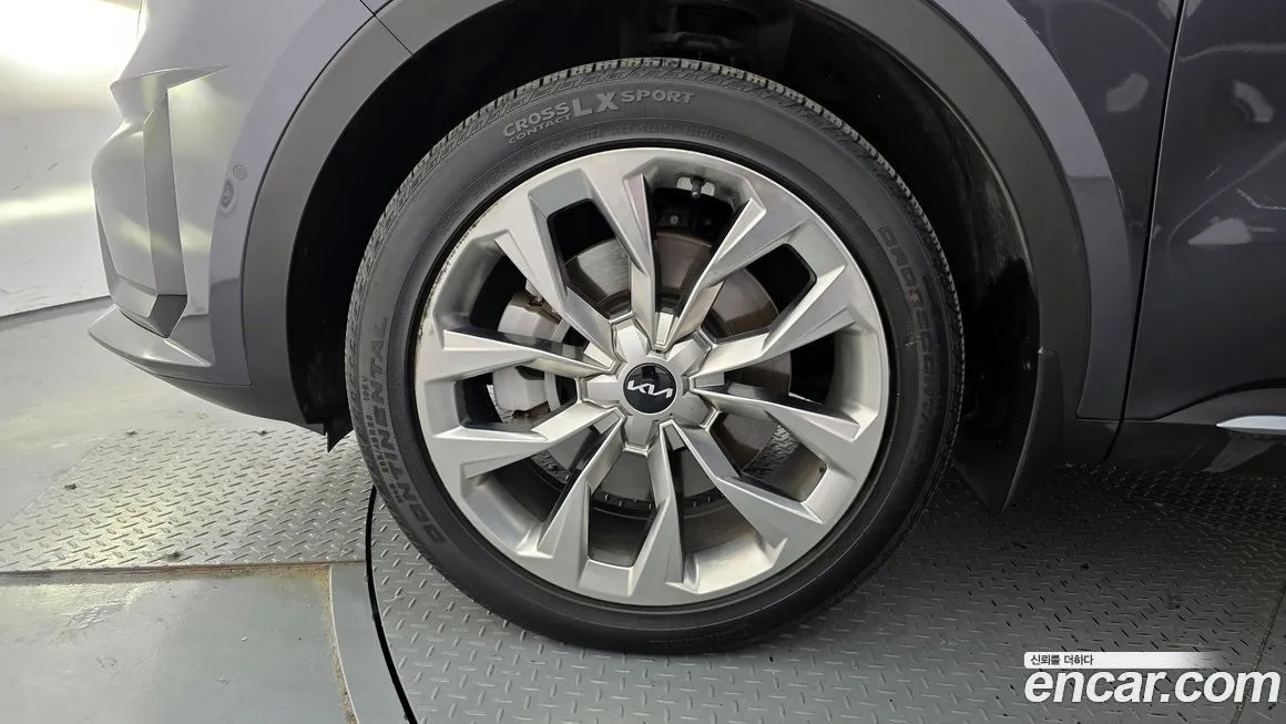 Kia Sorento — фото 5