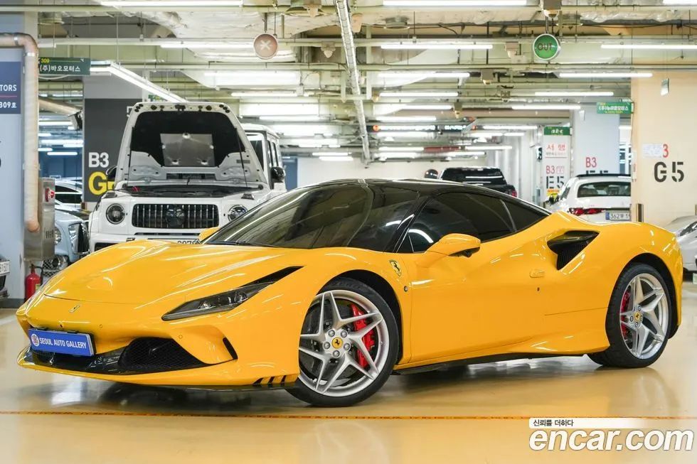 Ferrari F8 — фото 1