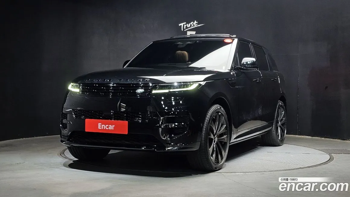 Land Rover Range Rover Sport — фото 1