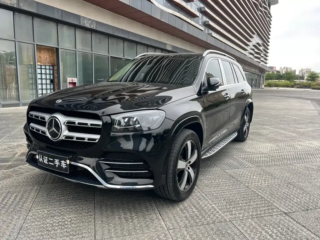 Mercedes-Benz GLS — фото 1