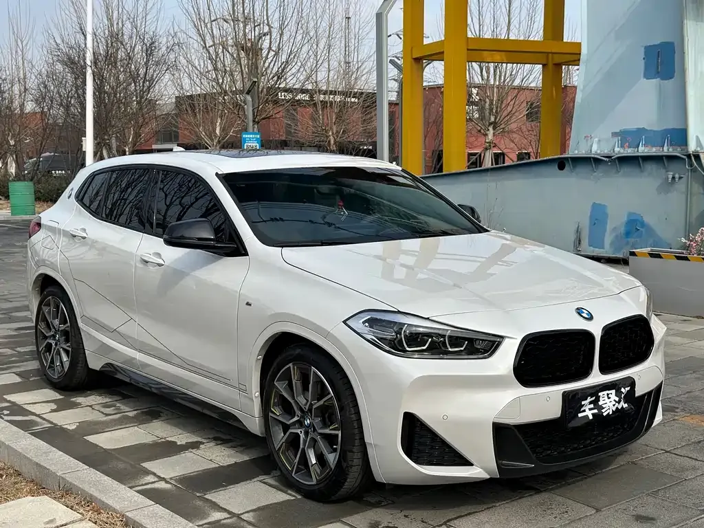 BMW X2 — фото 9