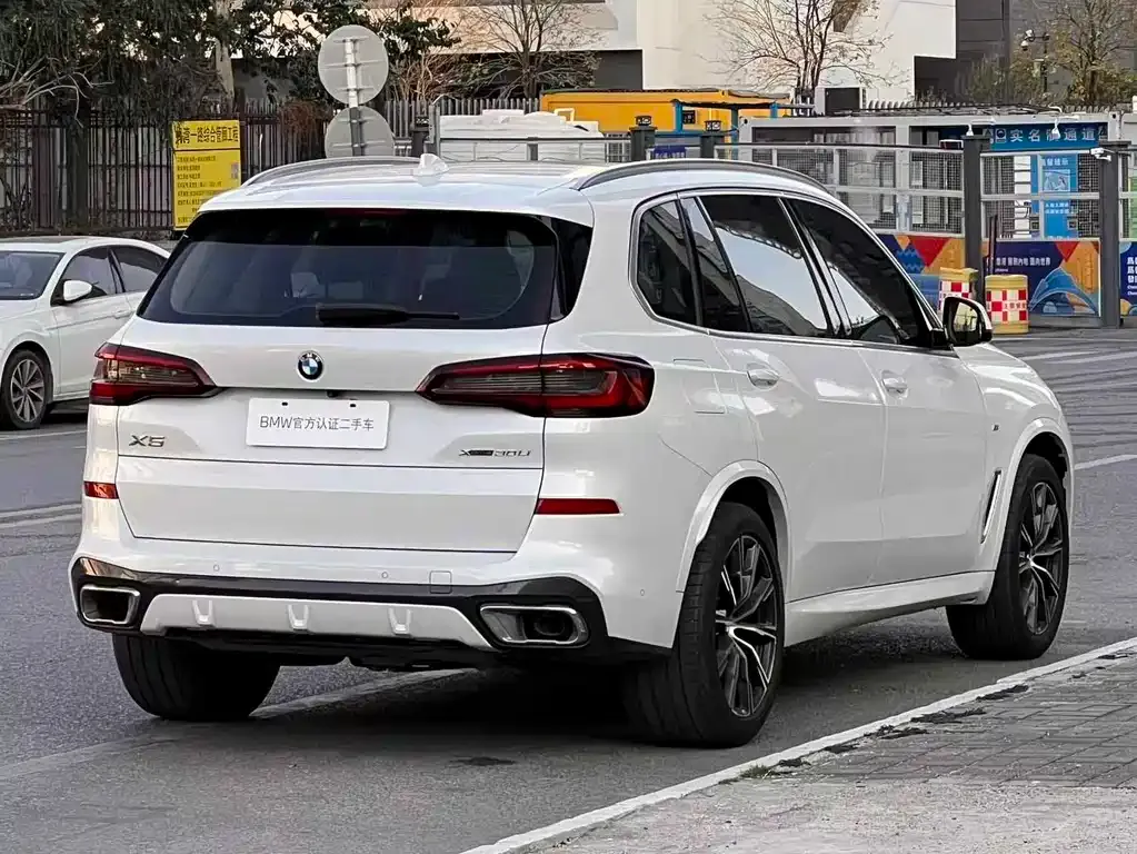 BMW X5 — фото 2