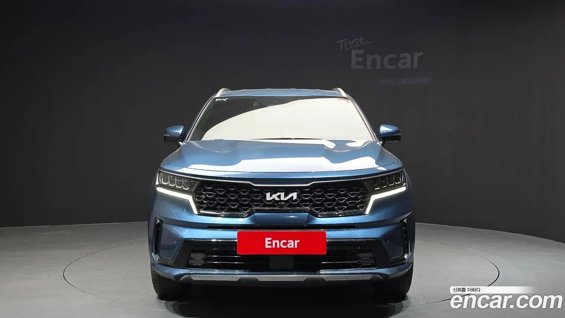 Kia Sorento — фото 8