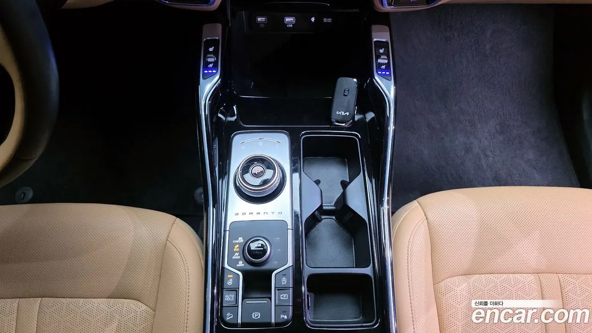 Kia Sorento — фото 10