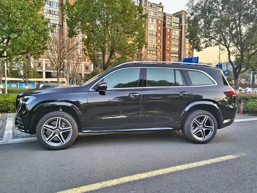 Mercedes-Benz GLS — фото 8