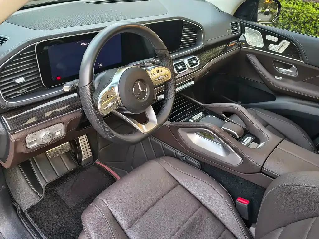 Mercedes-Benz GLS — фото 2