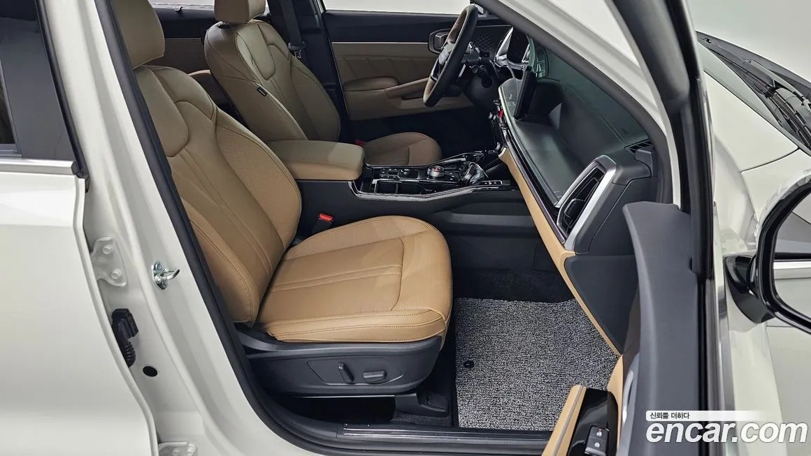 Kia Sorento — фото 9