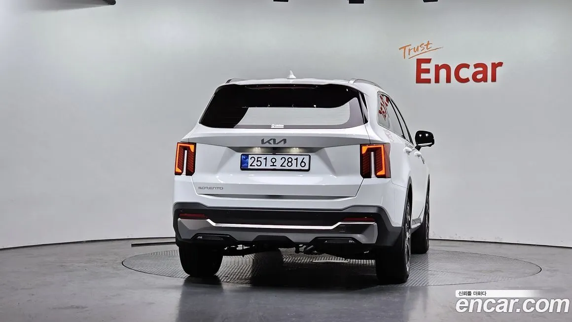 Kia Sorento — фото 3