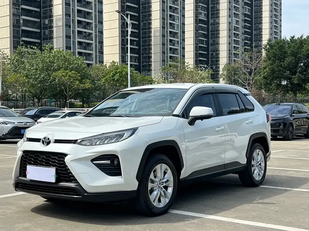 Toyota Wildlander — фото 1