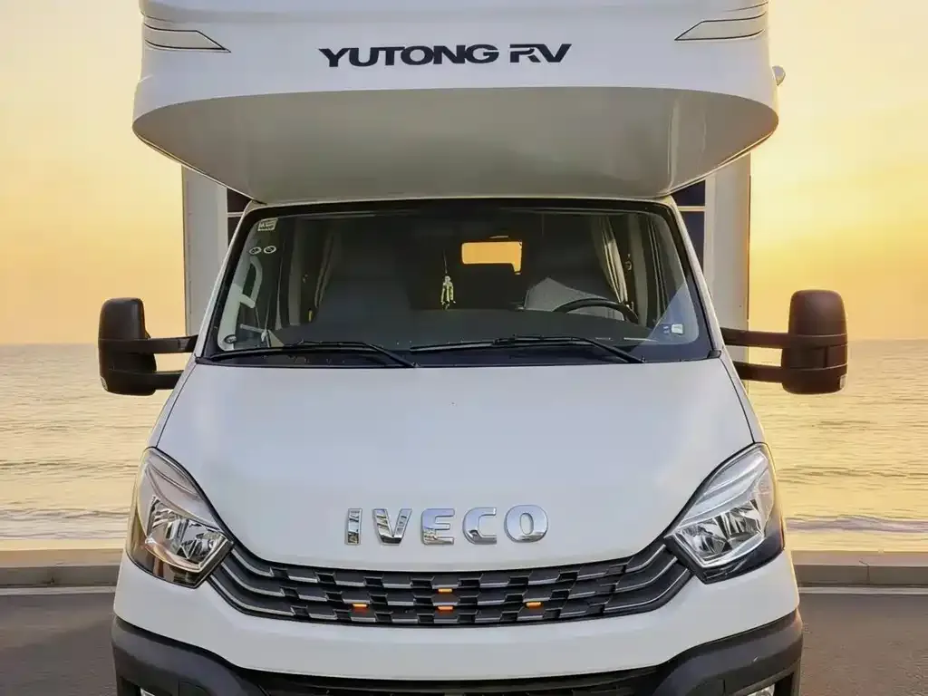 IVECO Ousheng — фото 3