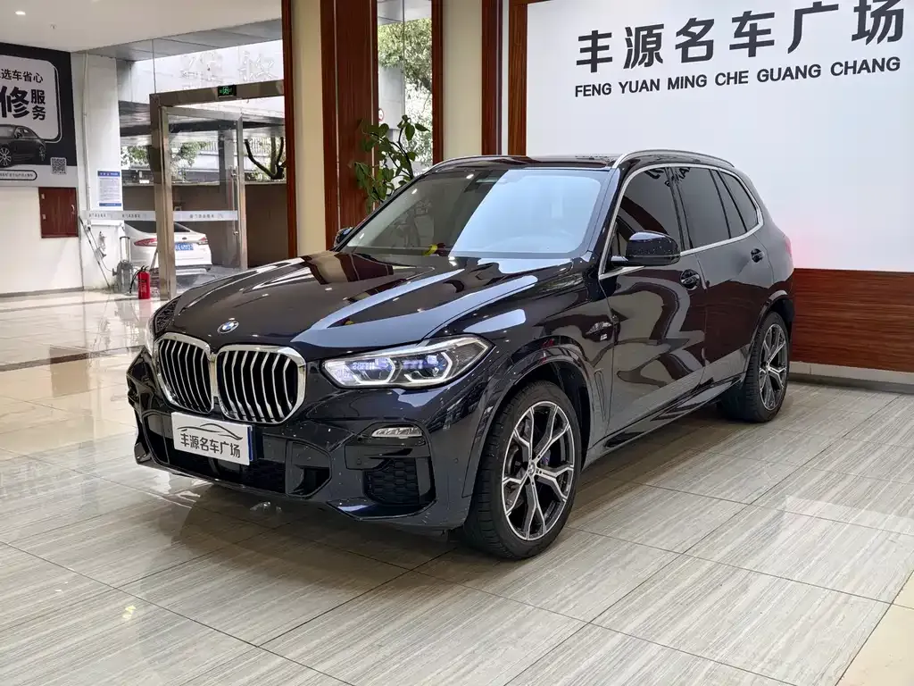 BMW X5 (Import) — фото 1