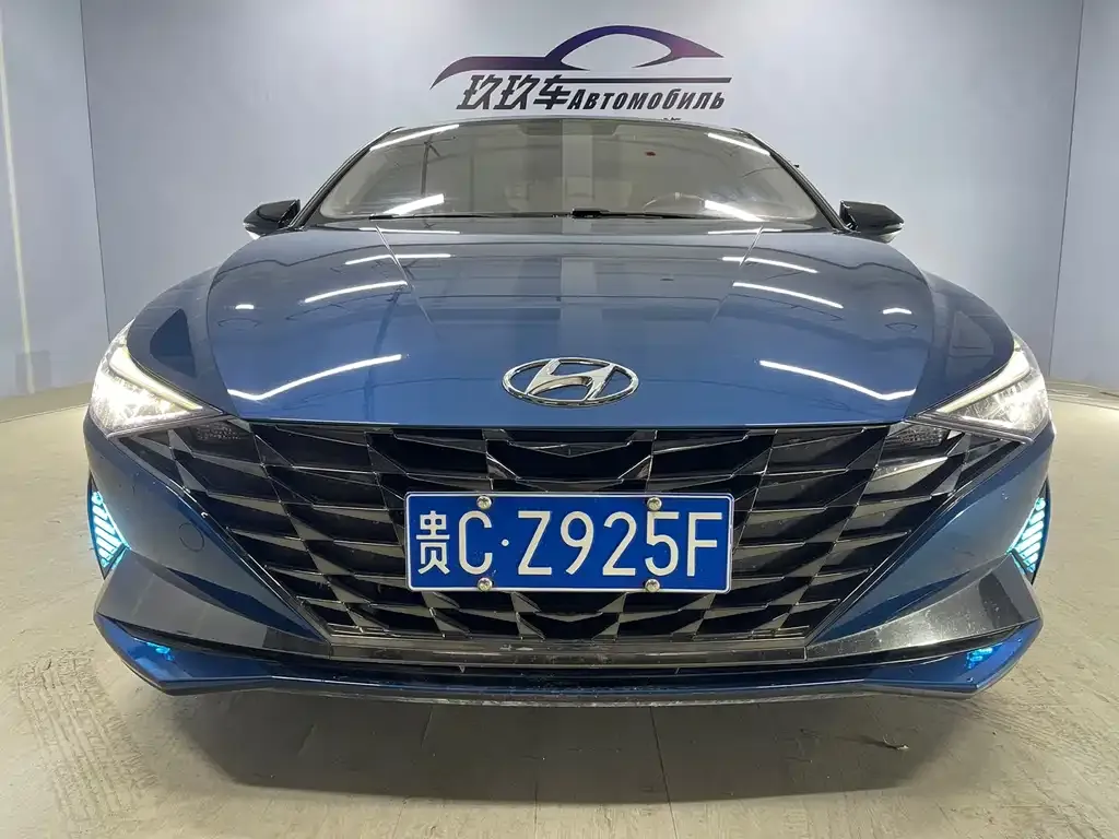 Hyundai Elantra — фото 6