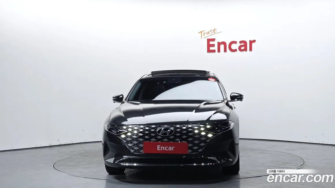 Hyundai Grandeur — фото 3