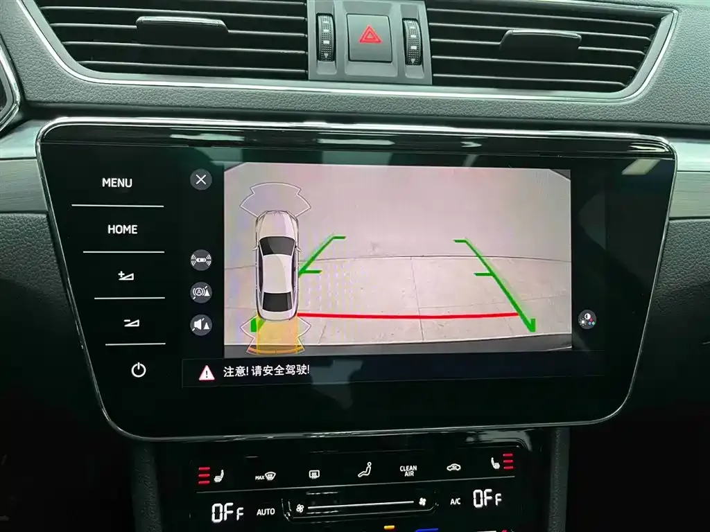 Skoda Superb — фото 4