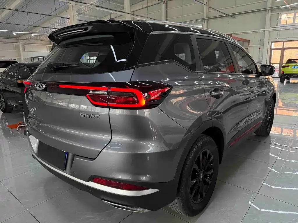 Chery Tiggo 7 — фото 9