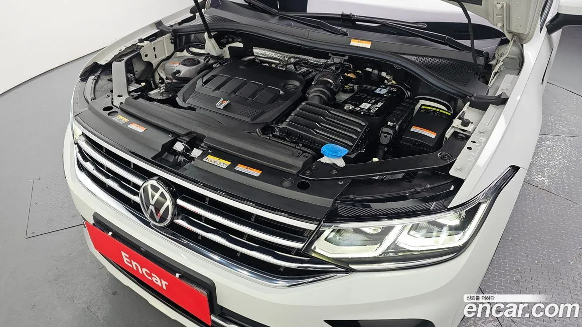 Volkswagen Tiguan — фото 7
