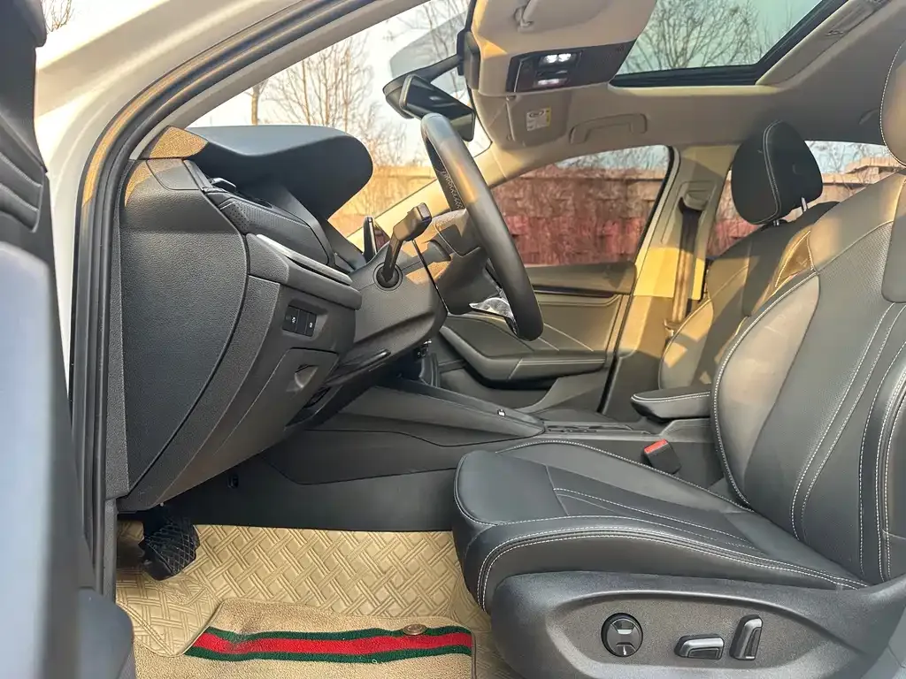 Skoda Octavia — фото 7